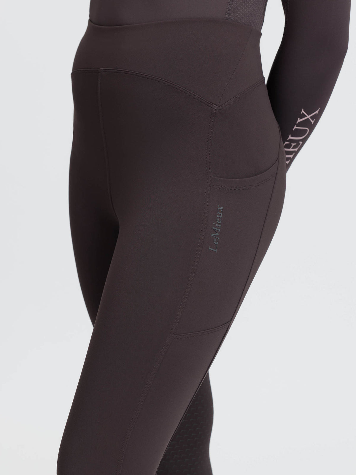 LeMieux AW26 Young Rider Nell Brushed Pull Ons