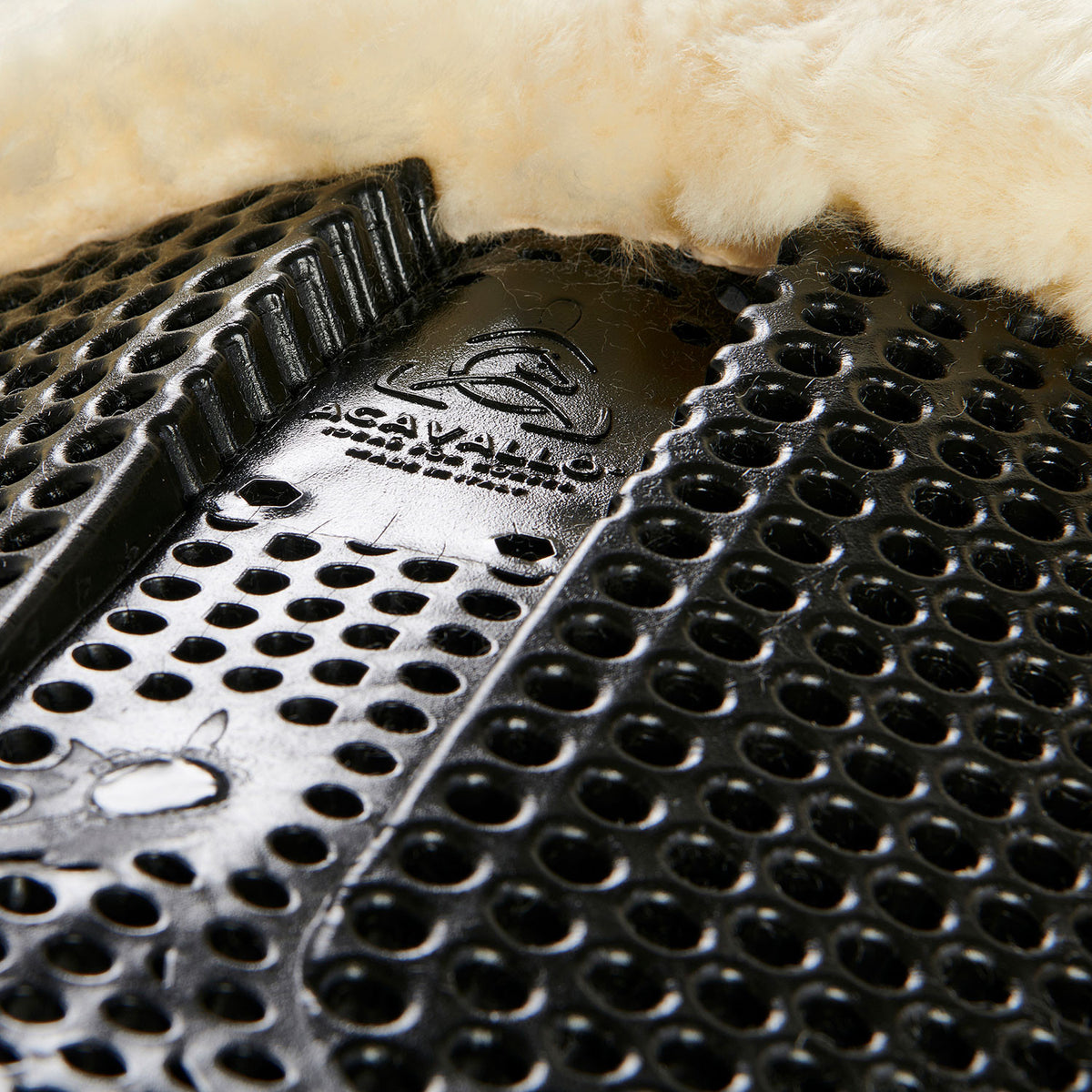 Acavallo Gel NS-S Classic-S cut-out rear riser