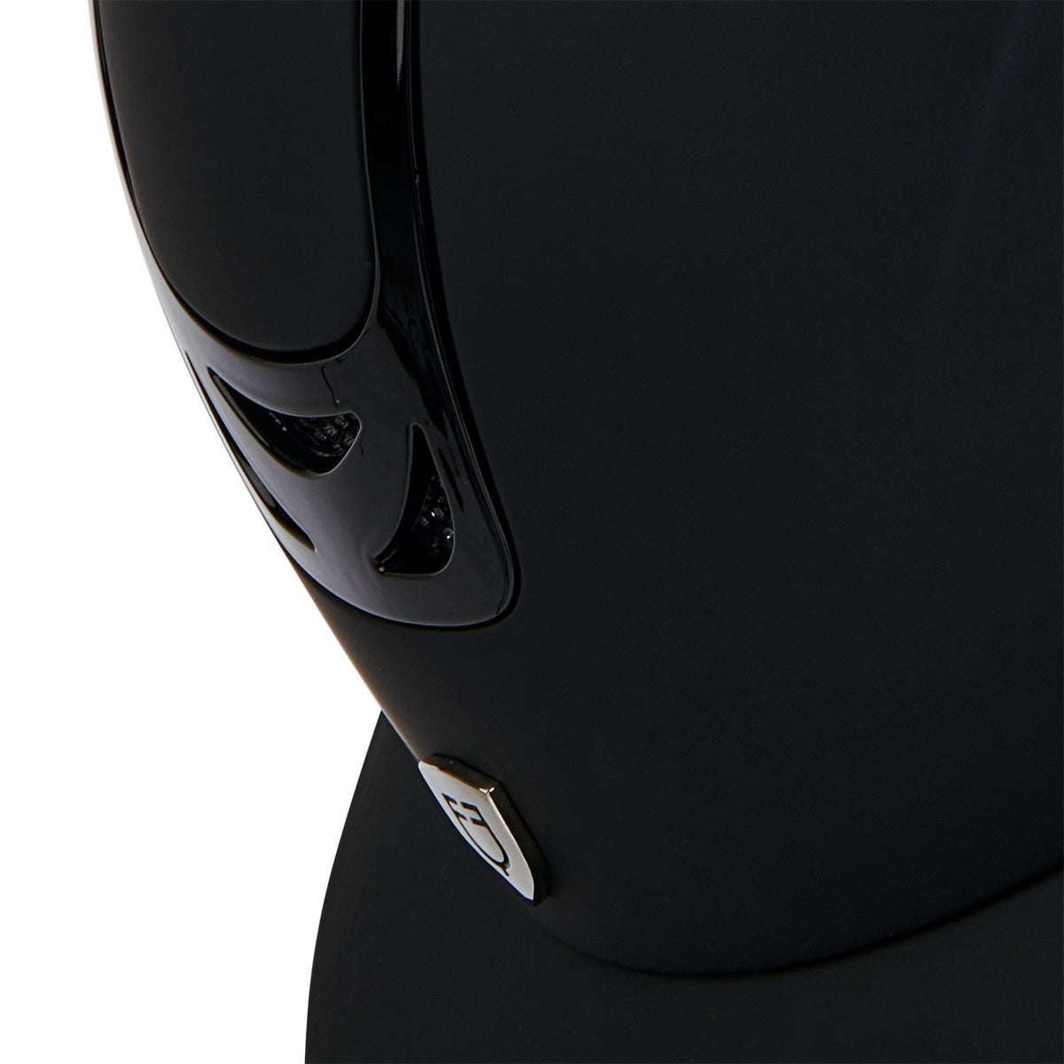 Equestro Ultra-light helmet with silk-effect shell