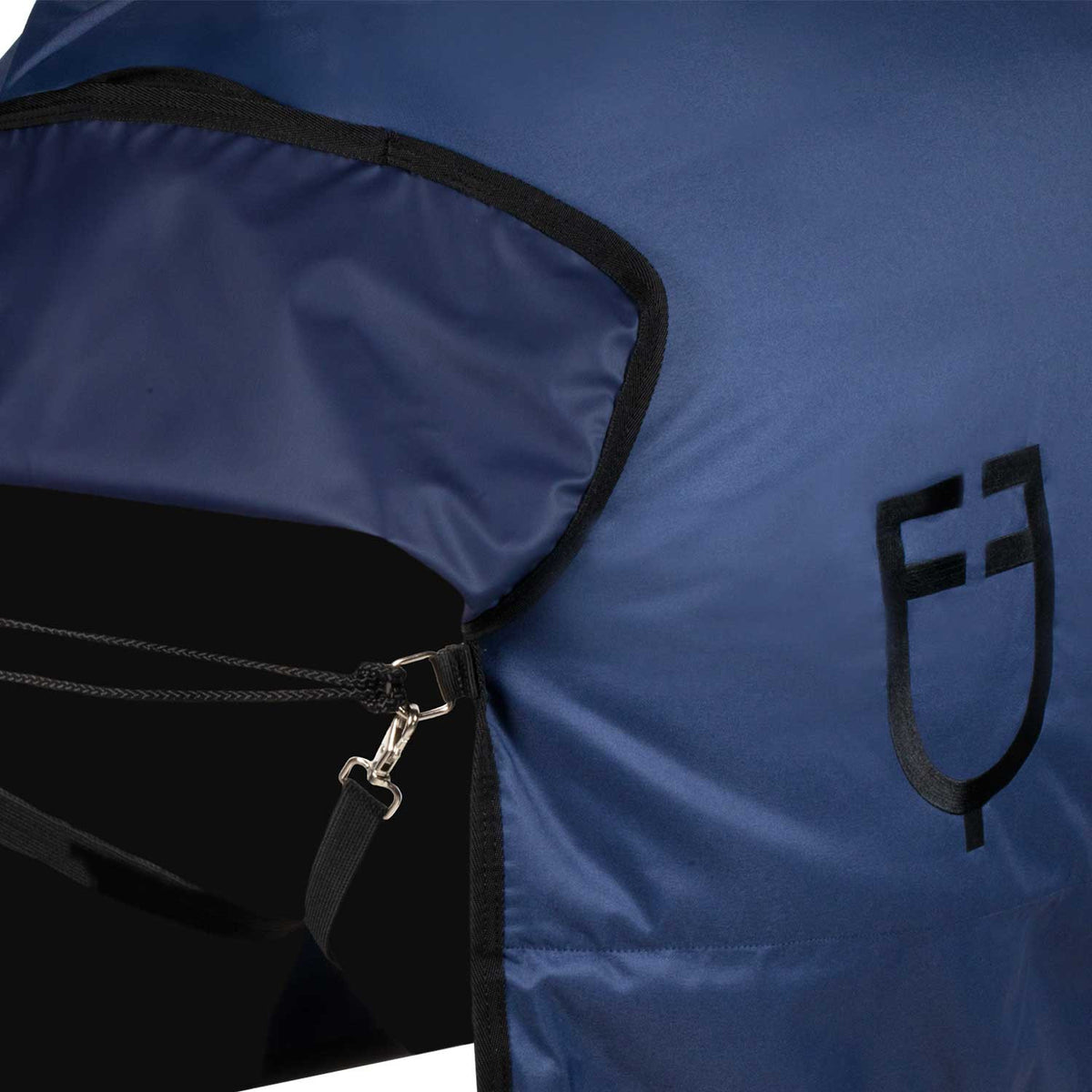 Equestro Nebraska turnout rug in rip-stop fabric 250g