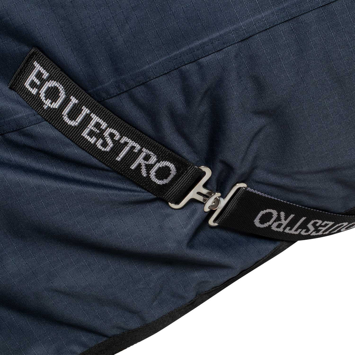 Equestro Nevada 250 gr turnout rug in rip-stop fabric