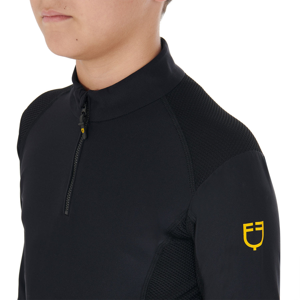Equestro Boys' training base layer in technical fabric