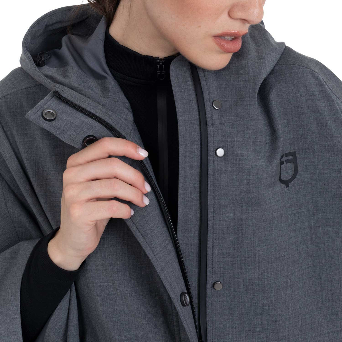 Equestro Women's rain-resistant cape in wool blend