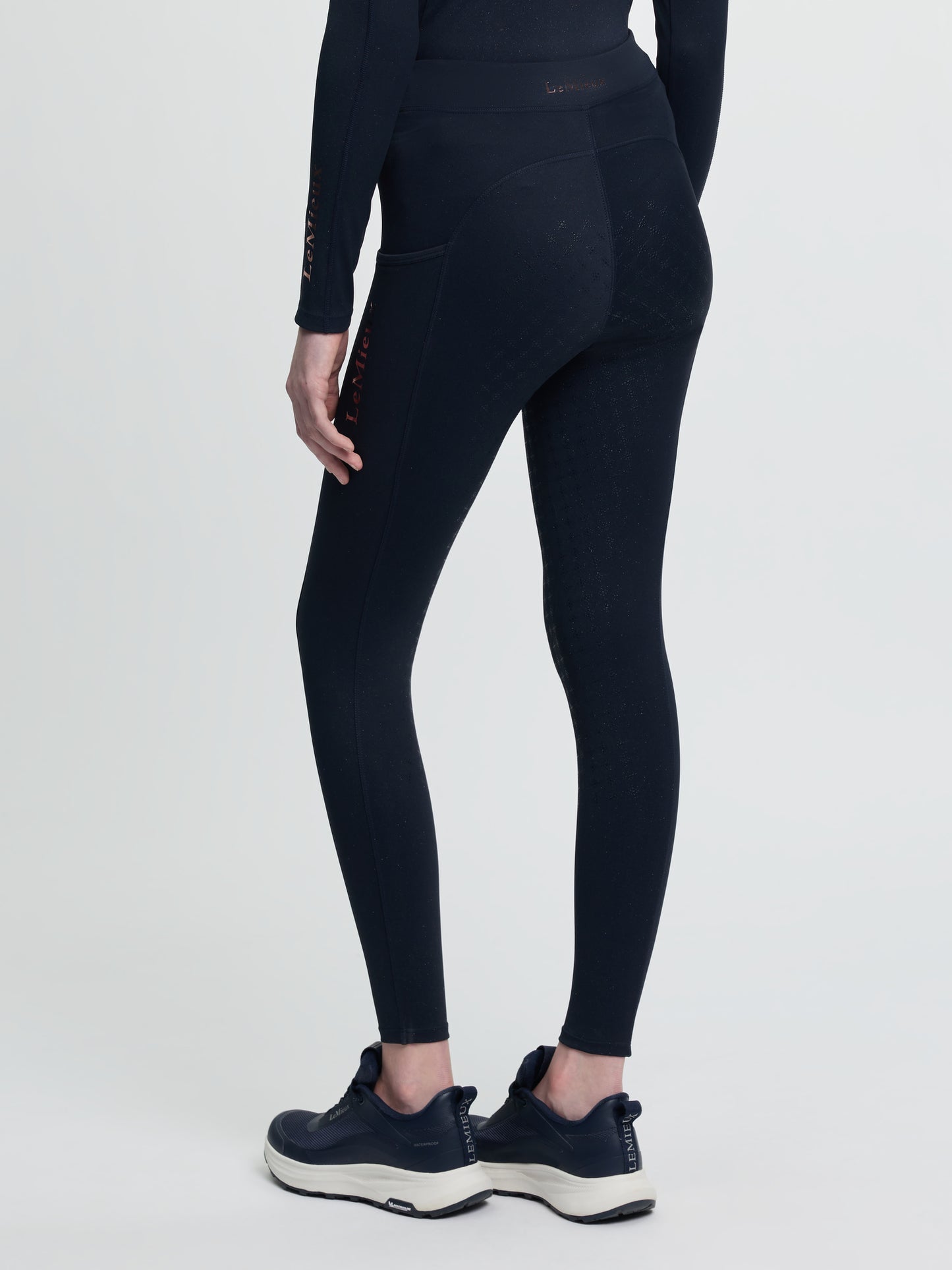 LeMieux SS26 Young Rider Sparkle Orla Pull On