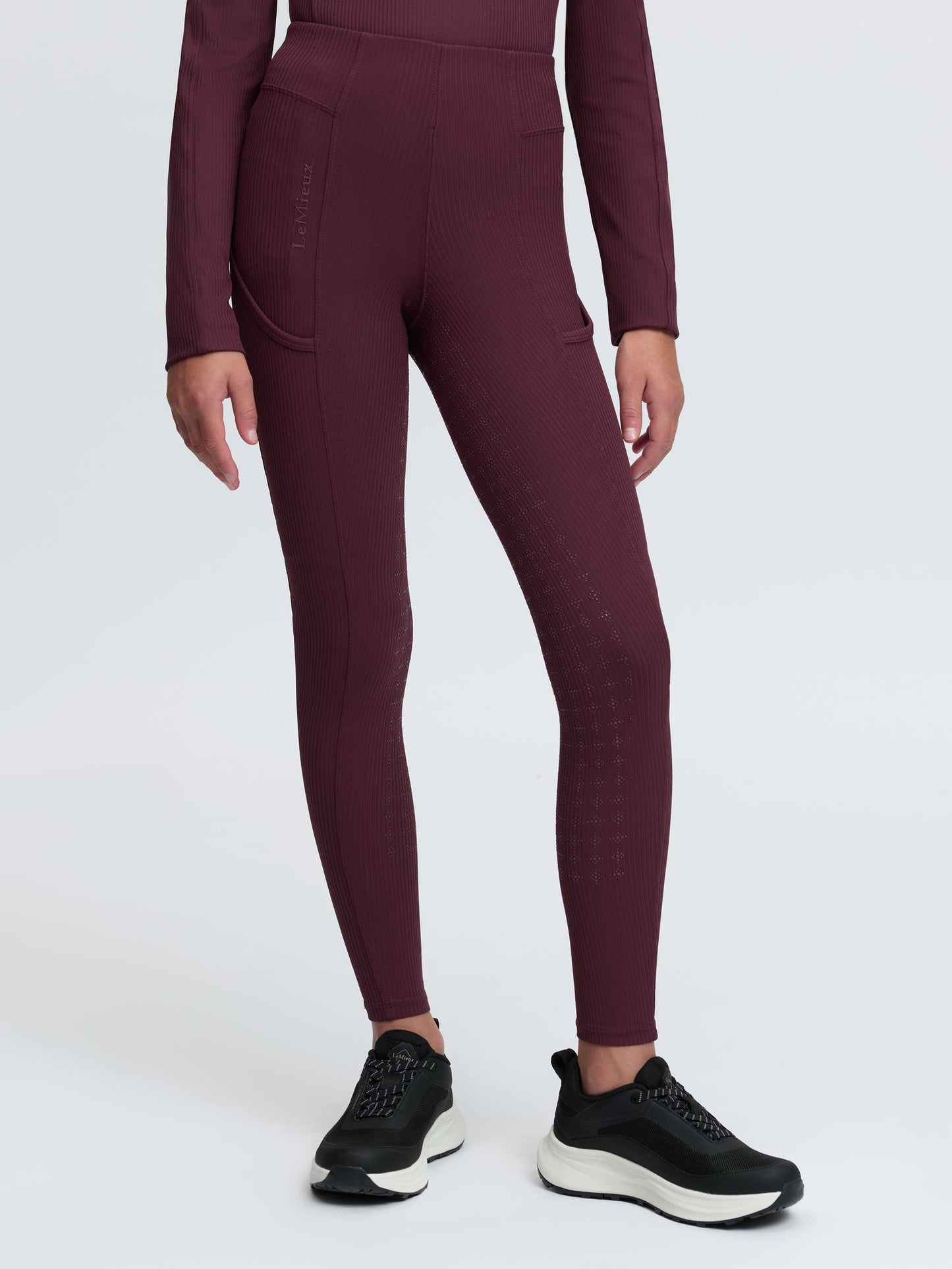 LeMieux AW26 Young Rider Orla Ribbed Pull Ons