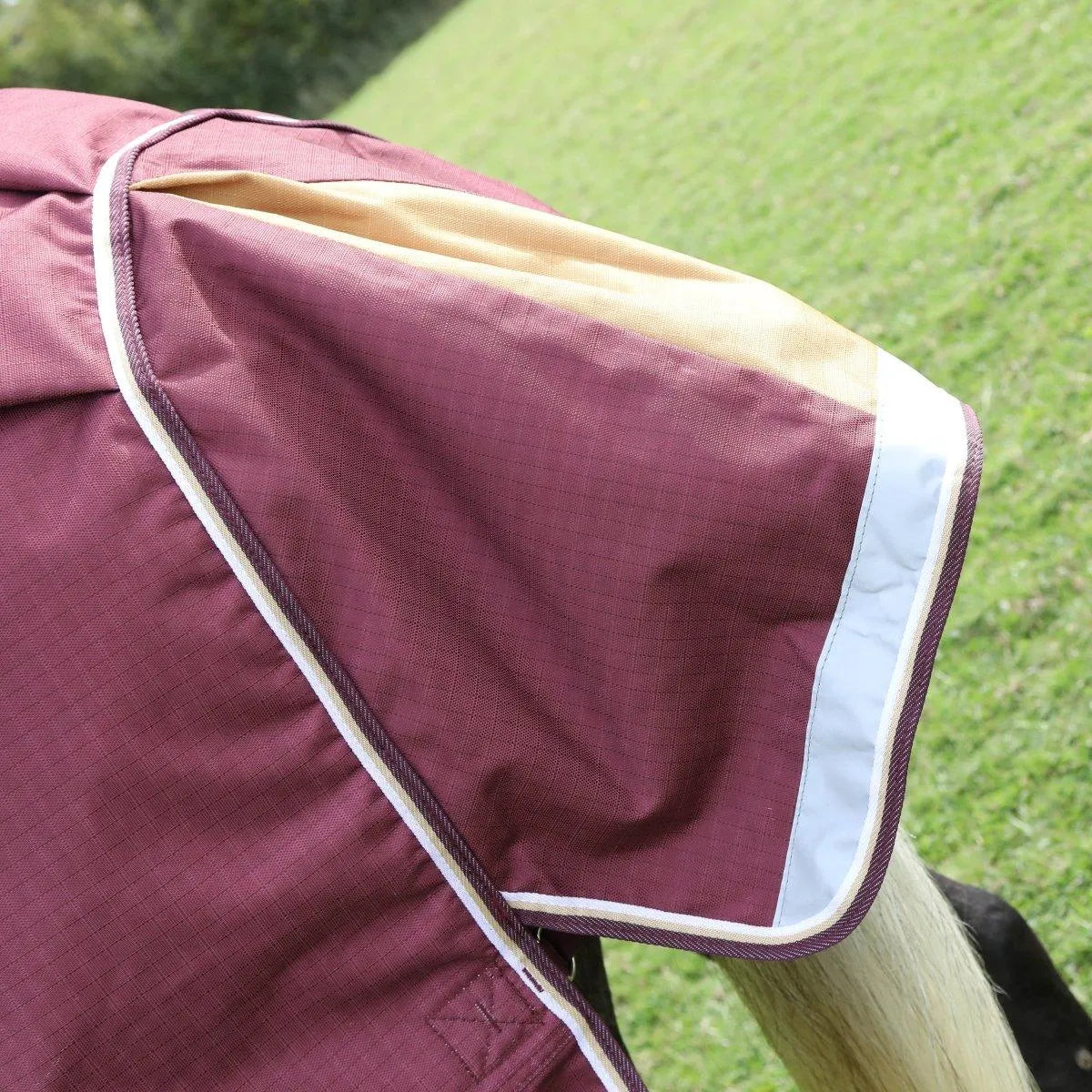 Highlander Plus 100 Combo Turnout Rug - Maroon - 5ft