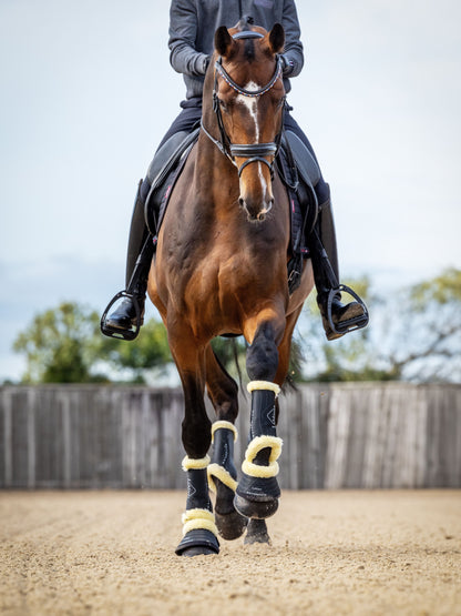 LeMieux Motionflex Over Reach Boot with Fur Edge - Black
