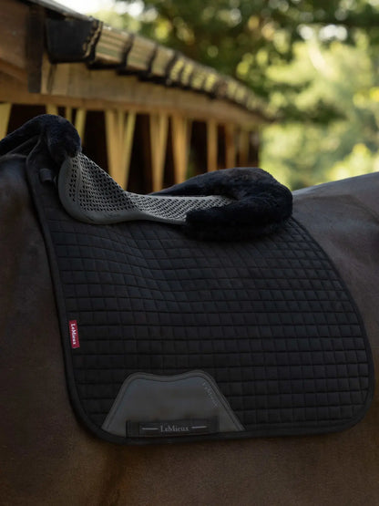 LeMieux AW26 Gel-Tek Shaped Vegan-Wool Half Pad