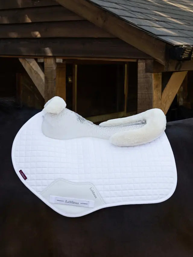 LeMieux AW26 Gel-Tek Shaped Vegan-Wool Half Pad