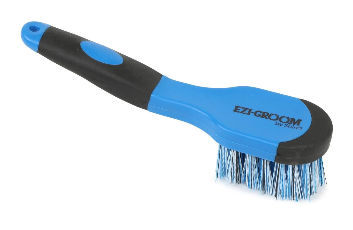 EZI-GROOM Grip Bucket Brush Bright Blue